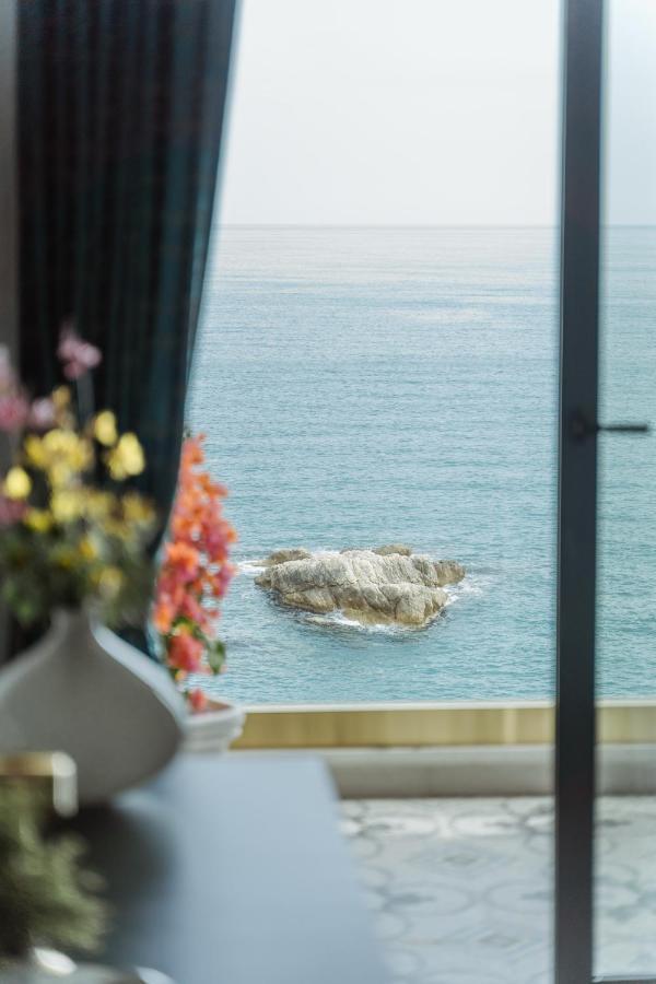 Hotel Maris Ulcinj Bagian luar foto