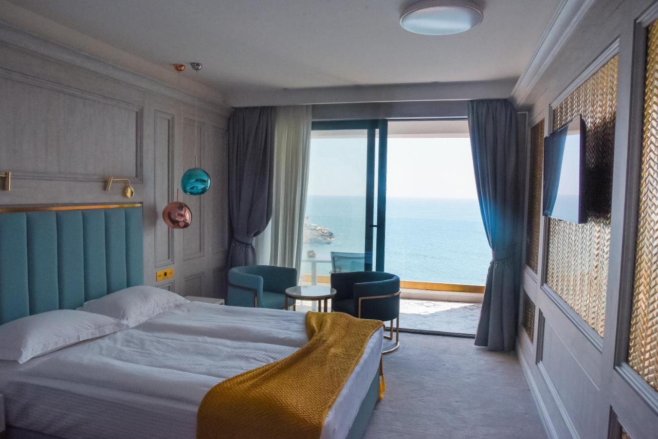 Hotel Maris Ulcinj Bagian luar foto