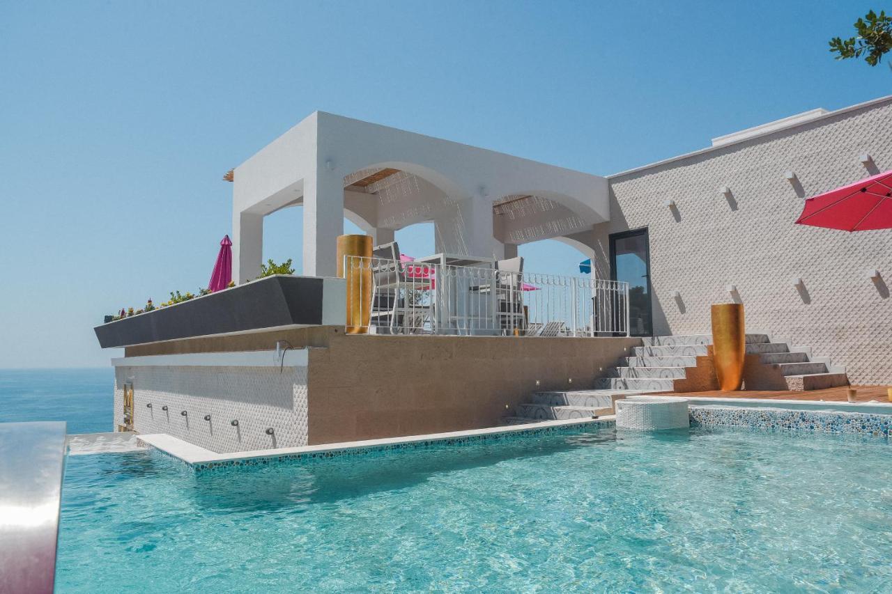 Hotel Maris Ulcinj Bagian luar foto