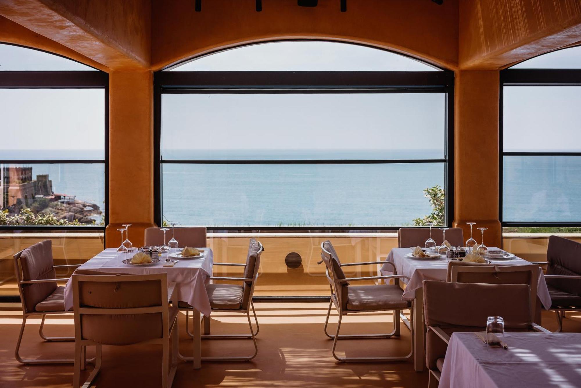 Hotel Maris Ulcinj Bagian luar foto