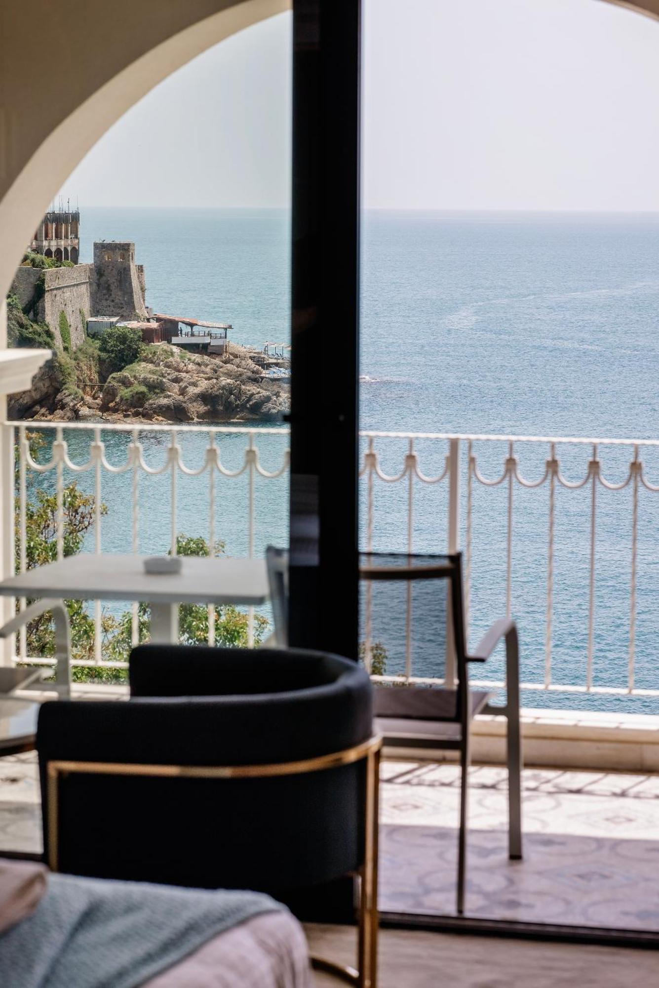 Hotel Maris Ulcinj Bagian luar foto