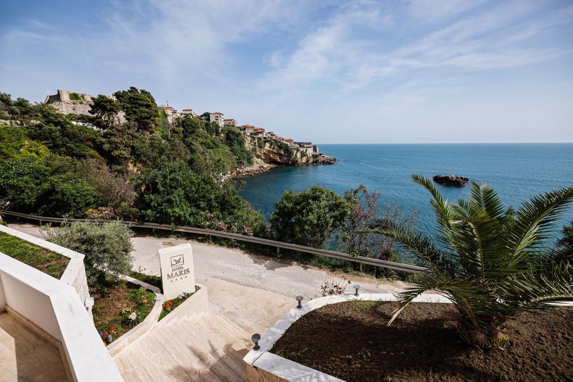 Hotel Maris Ulcinj Bagian luar foto